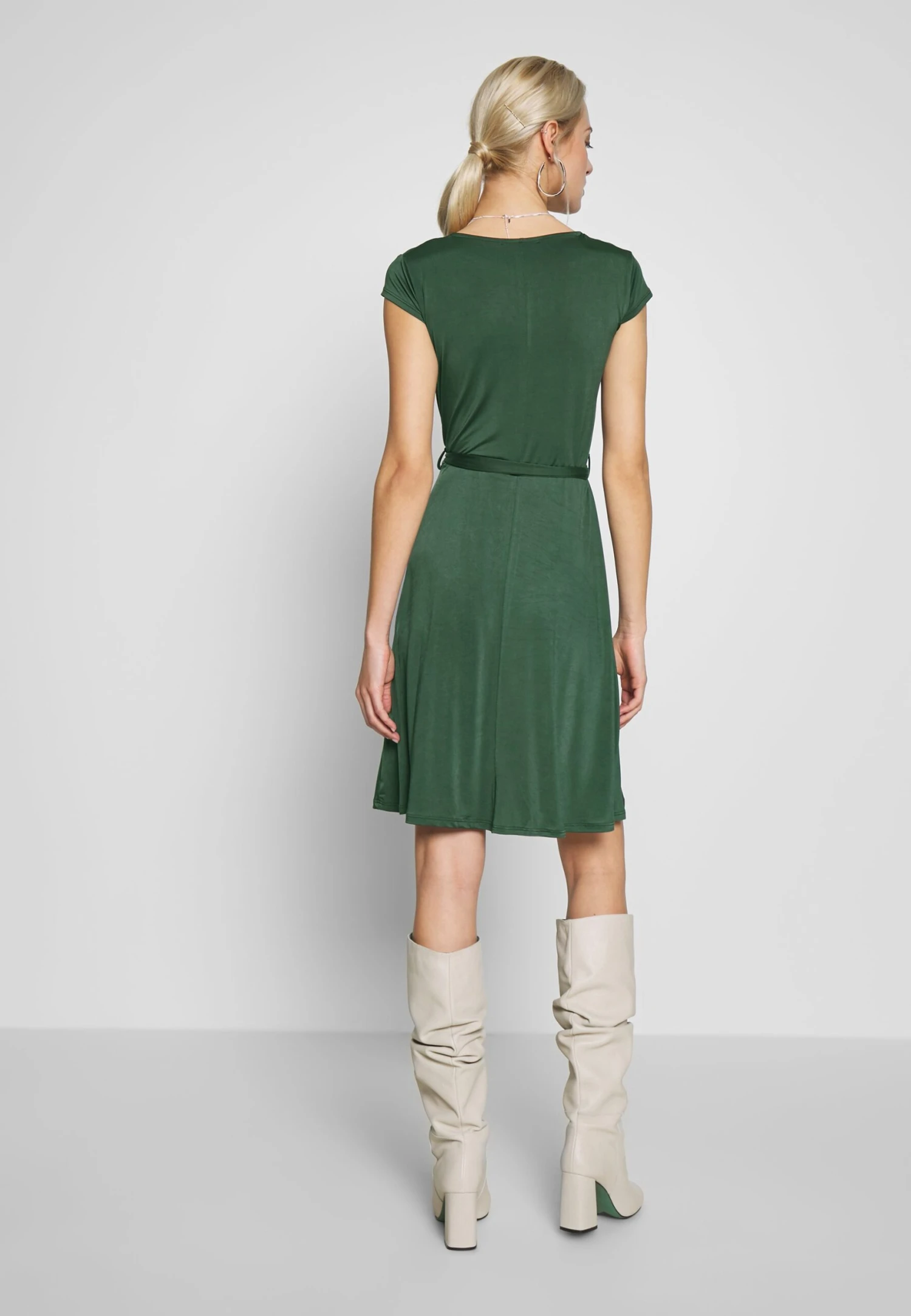 Anna Field Robe En Jersey - Scarab – Image 3