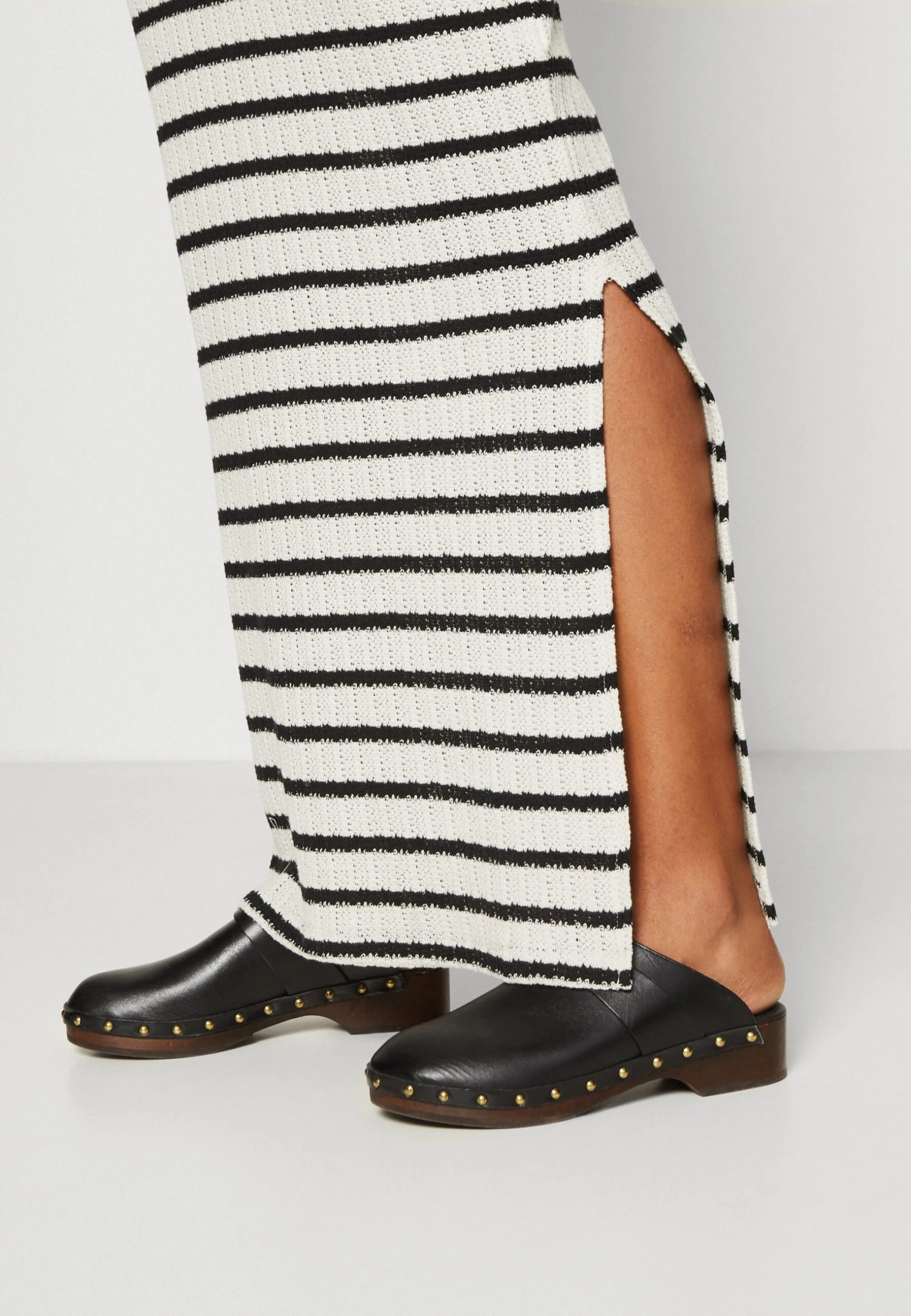 Anna Field Robe Pull - Black/White – Image 6