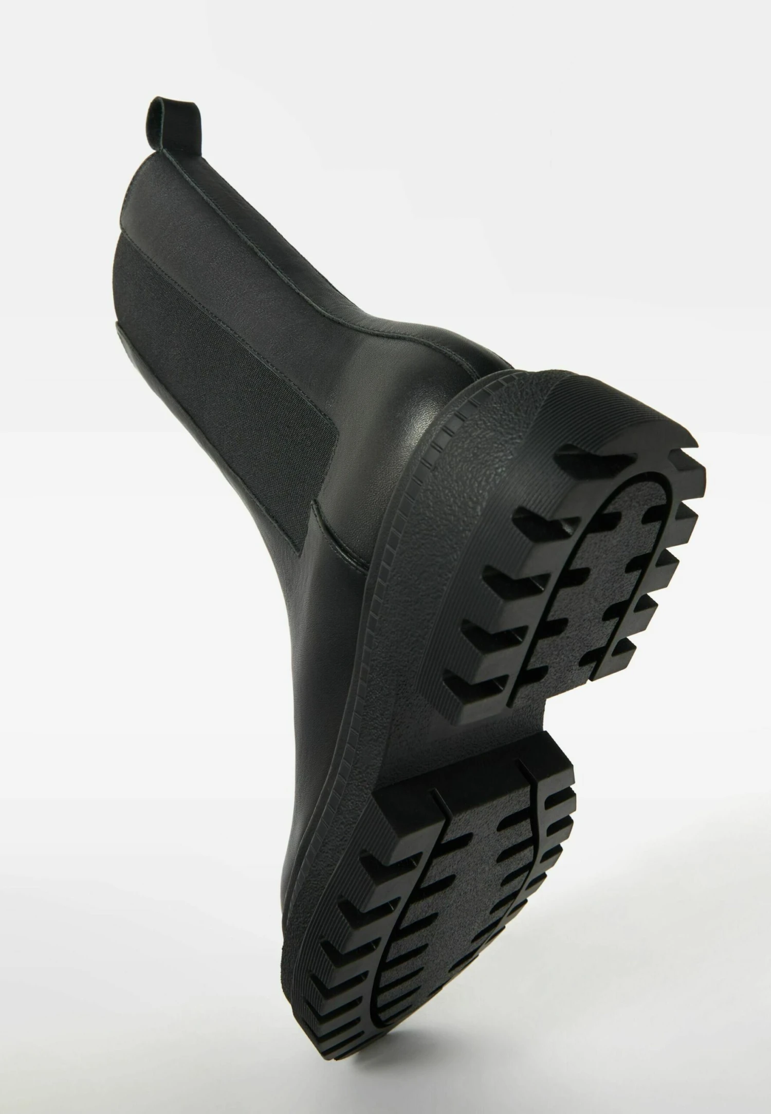 BERSHKA Flat With Elastic Gores - Boots À Talons - Black – Image 4