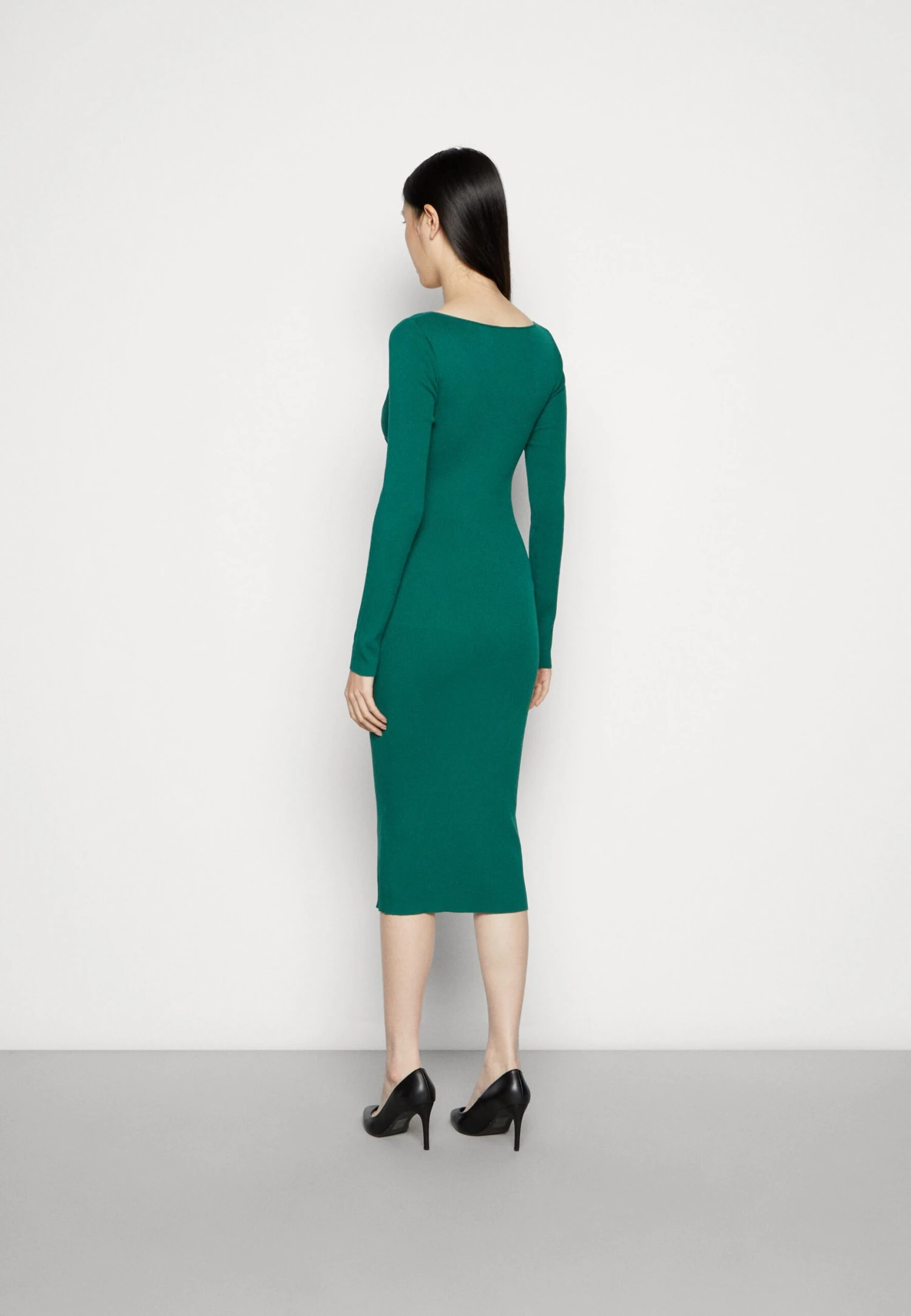 Anna Field V Ausschnitt Bodycon Midi Strickkleid - Robe Fourreau - Green – Image 3
