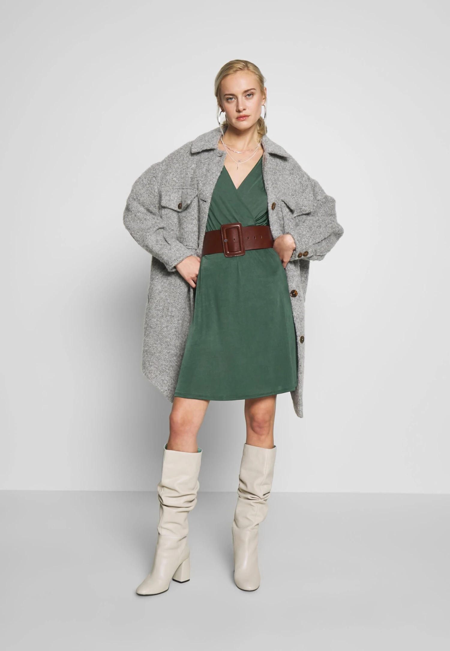 Anna Field Robe En Jersey - Scarab – Image 2